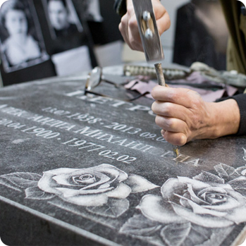 Памятники на могилу в г. Строитель